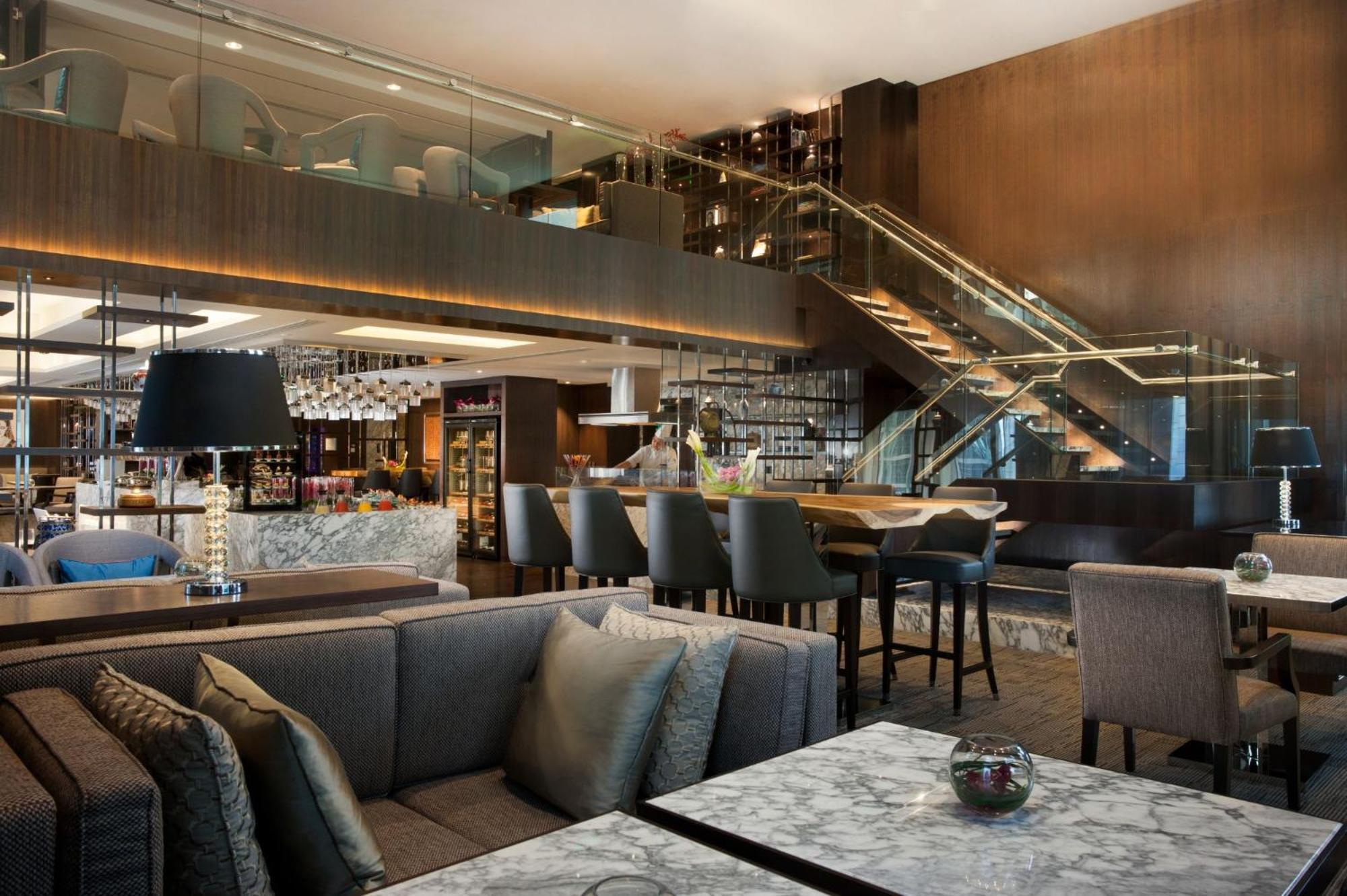 Premium Super King Room Lounge Access